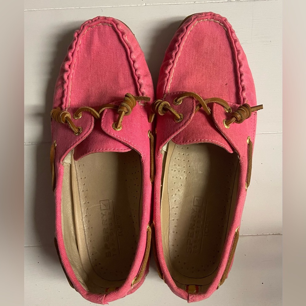 Very good condition Pink Sperry Topsiders for J Crew, size 8.5